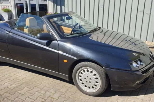Alfa Romeo Spider (1998) thumbnail 17