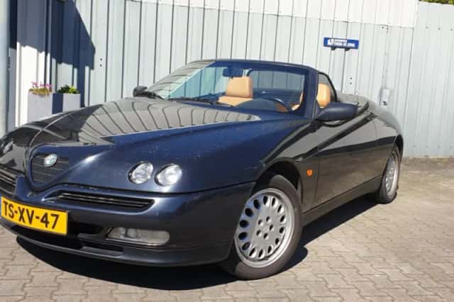 Alfa Romeo Spider (1998) thumbnail 3