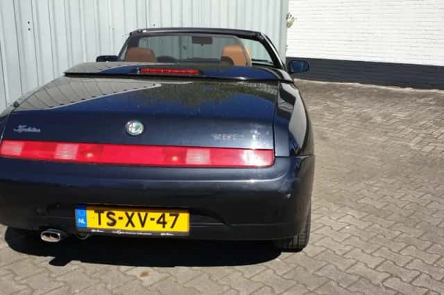 Alfa Romeo Spider (1998) thumbnail 5