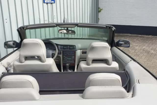 Volvo C70 (2001) thumbnail 20
