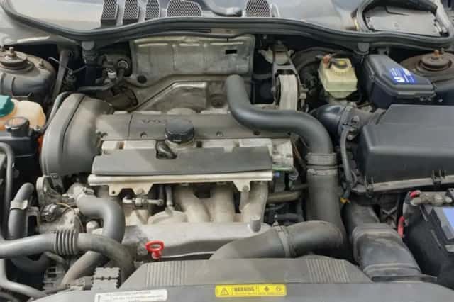 Volvo C70 (2001) thumbnail 27