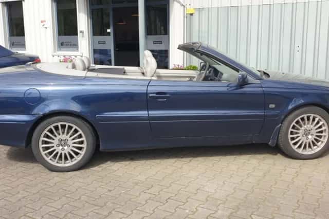 Volvo C70 (2001) thumbnail 5