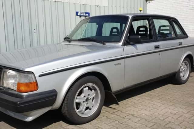 Volvo 244 (1981) thumbnail 1