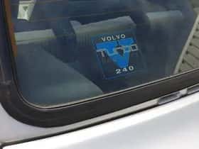 Volvo 244 (1981) thumbnail 37