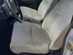 Volvo 244 (1981) thumbnail 41