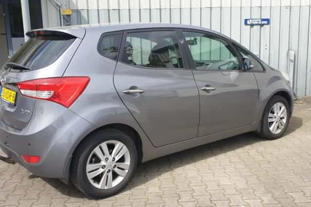 Hyundai ix20 (2012) thumbnail 13