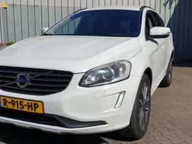 Volvo XC60 (2015) thumbnail 12