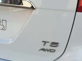Volvo XC60 (2015) thumbnail 14
