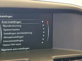 Volvo XC60 (2015) thumbnail 18
