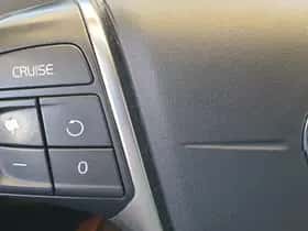 Volvo XC60 (2015) thumbnail 39