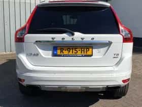 Volvo XC60 (2015) thumbnail 8