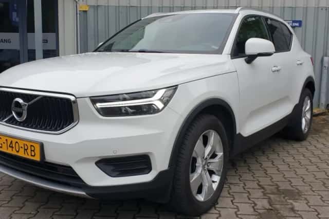 Volvo XC40 (2019) thumbnail 1
