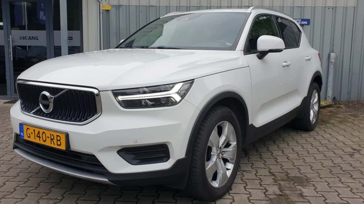 Volvo XC40 (2019) — foto 1