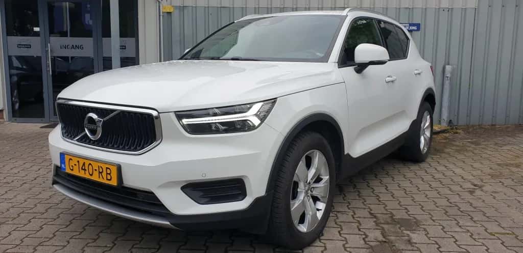 Volvo XC40 (2019) — foto 1