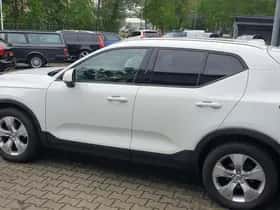 Volvo XC40 (2019) thumbnail 18