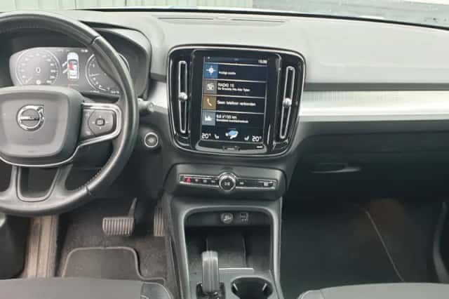 Volvo XC40 (2019) thumbnail 41