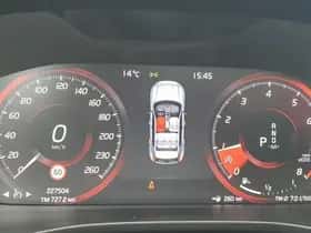 Volvo XC40 (2019) thumbnail 43
