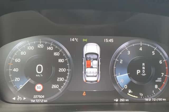 Volvo XC40 (2019) thumbnail 44