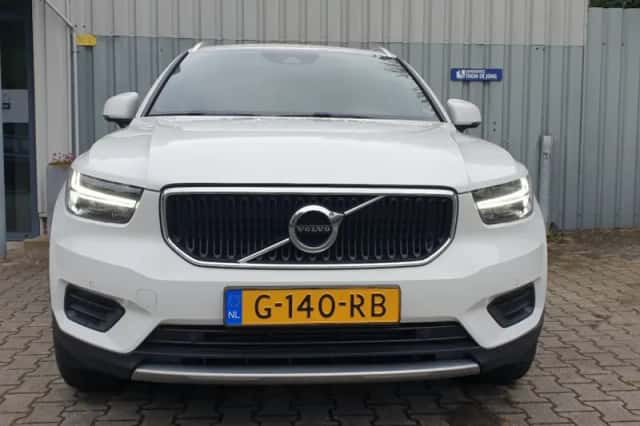 Volvo XC40 (2019) thumbnail 8