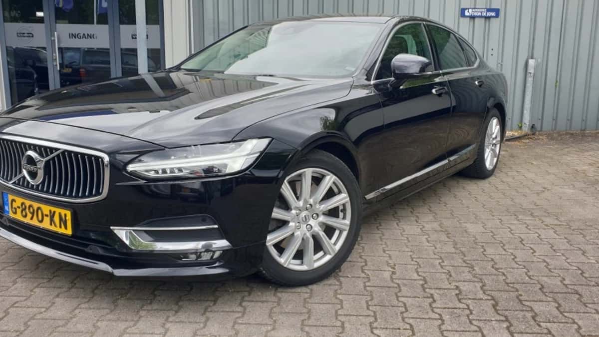 Volvo S90 (2019) — foto 1