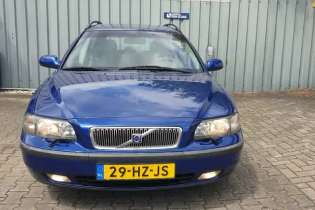 Volvo V70 (2002) thumbnail 12