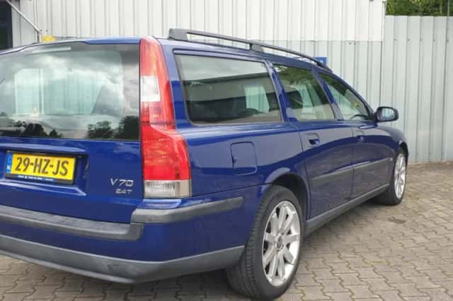 Volvo V70 (2002) thumbnail 5