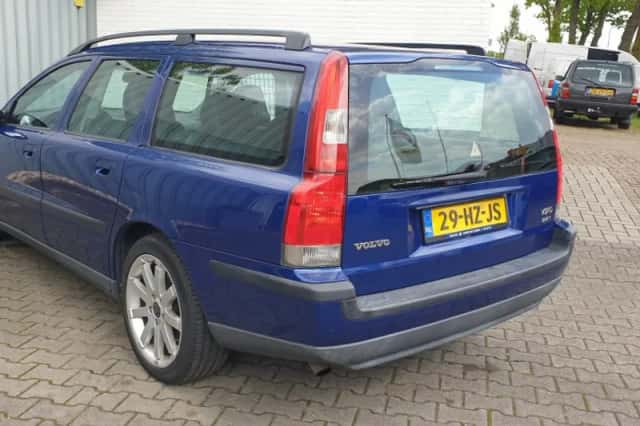 Volvo V70 (2002) thumbnail 6