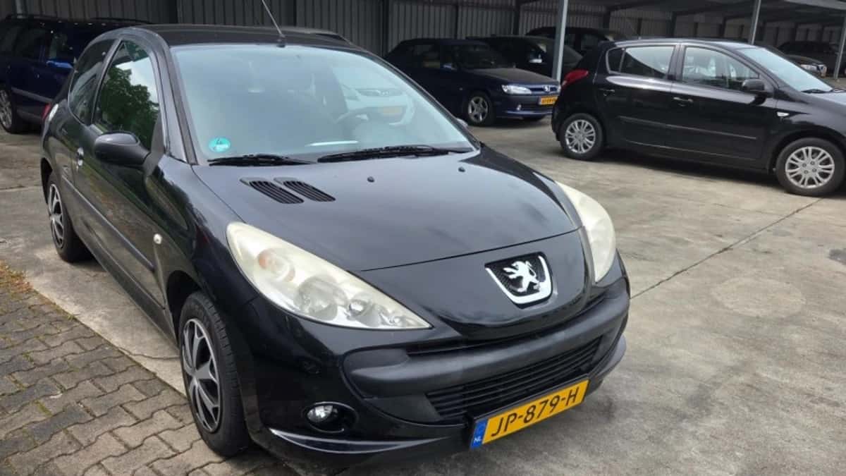 Peugeot 206 (2010) — foto 1