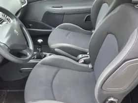 Peugeot 206 (2010) thumbnail 5