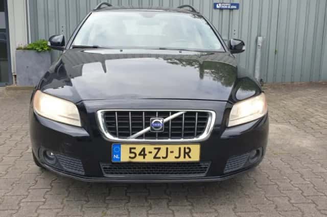 Volvo V70 (2008) thumbnail 8