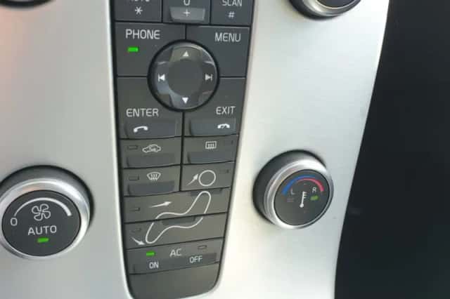 Volvo V50 (2011) thumbnail 24