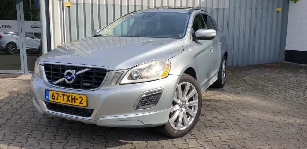Volvo XC60 (2012) — foto 1