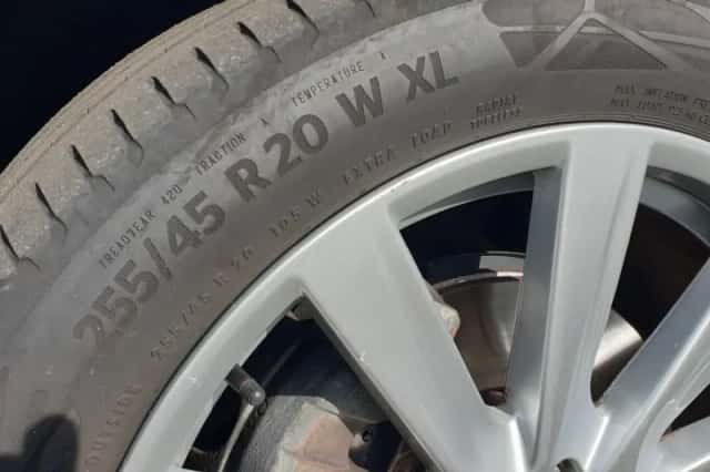 Volvo XC60 (2012) thumbnail 17