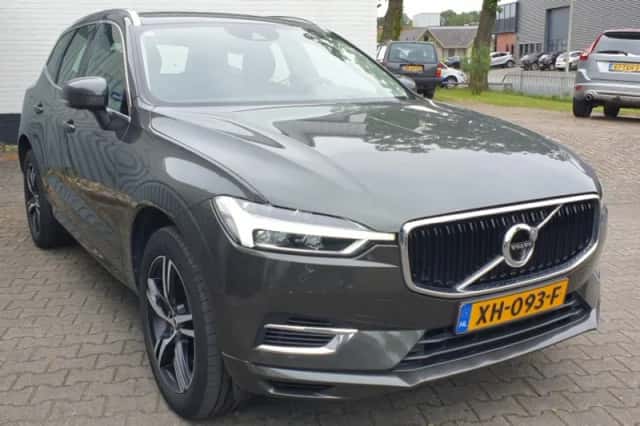 Volvo XC60 (2019) thumbnail 5