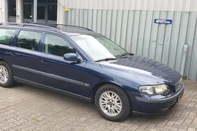 Volvo V70 (2002) thumbnail 3