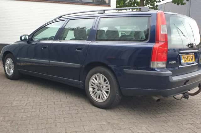 Volvo V70 (2002) thumbnail 6