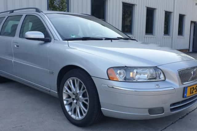 Volvo V70 (2006) thumbnail 2