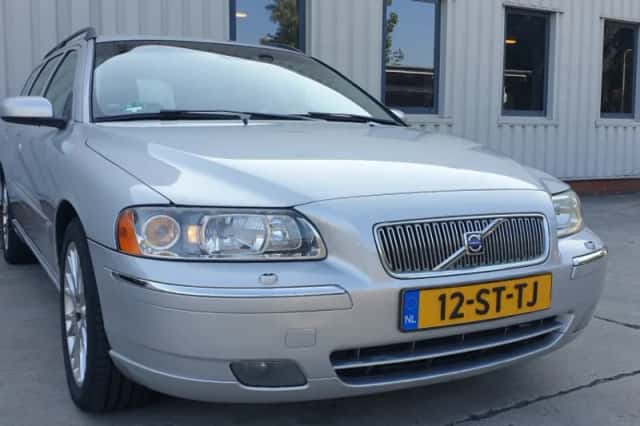 Volvo V70 (2006) thumbnail 4