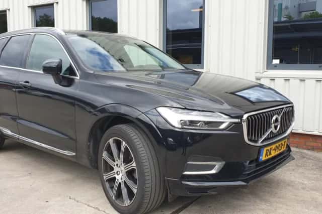 Volvo XC60 (2017) thumbnail 1