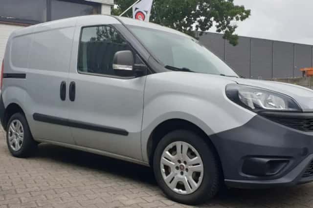 Fiat Doblo (2019) thumbnail 3