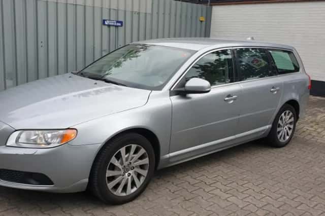 Volvo V70 (2011) thumbnail 3