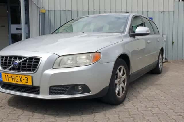 Volvo V70 (2008) thumbnail 3