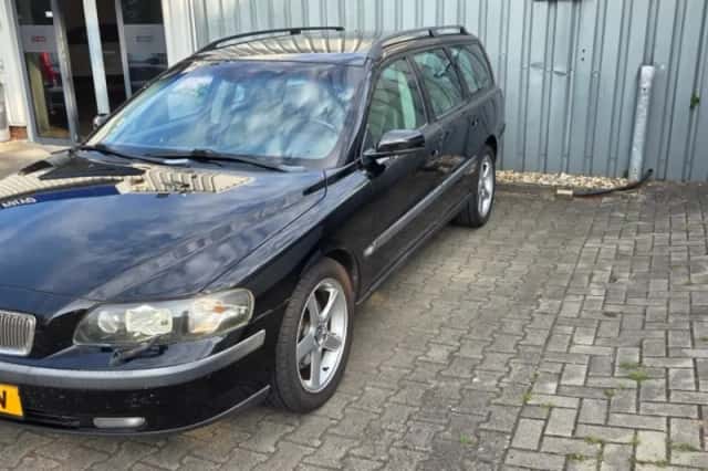Volvo V70 (2003) thumbnail 4