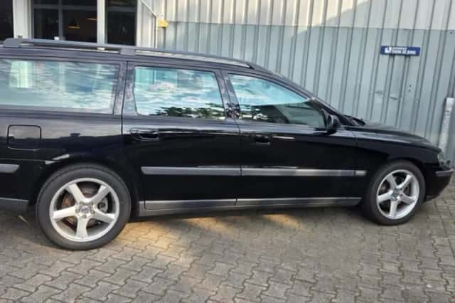 Volvo V70 (2003) thumbnail 5