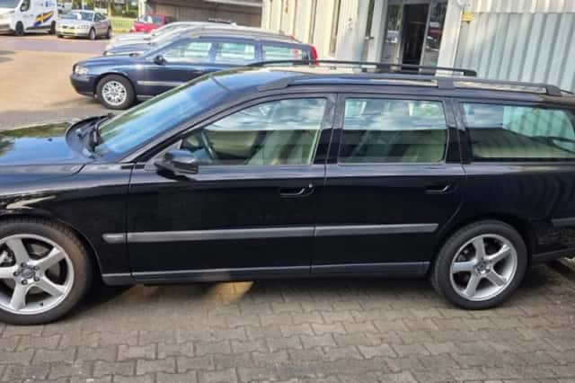 Volvo V70 (2003) thumbnail 6
