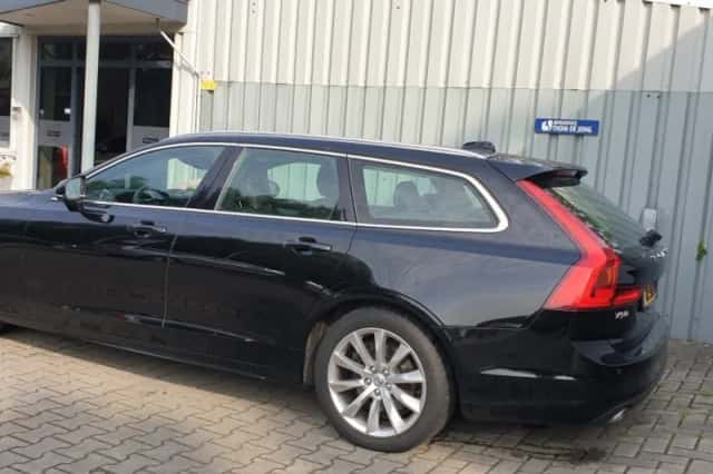 Volvo V90 (2018) thumbnail 6