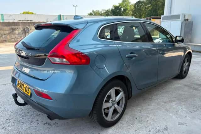 Volvo V40 (2013) thumbnail 1