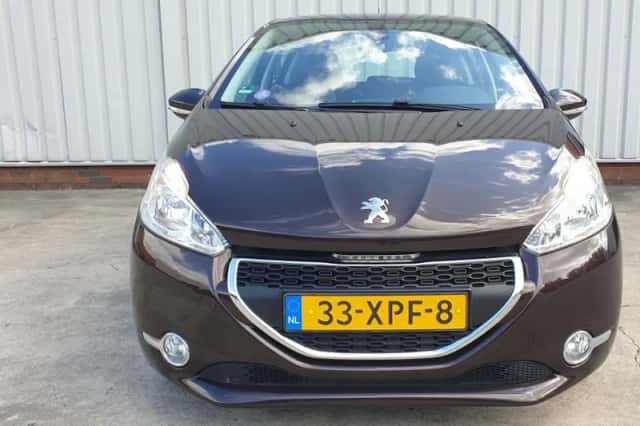 Peugeot 208 (2012) thumbnail 5