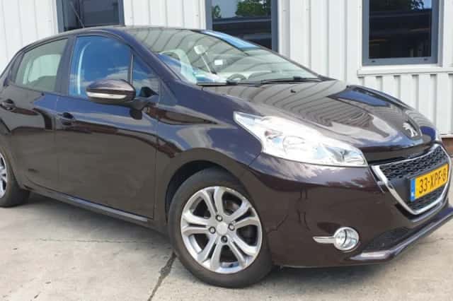 Peugeot 208 (2012) thumbnail 6