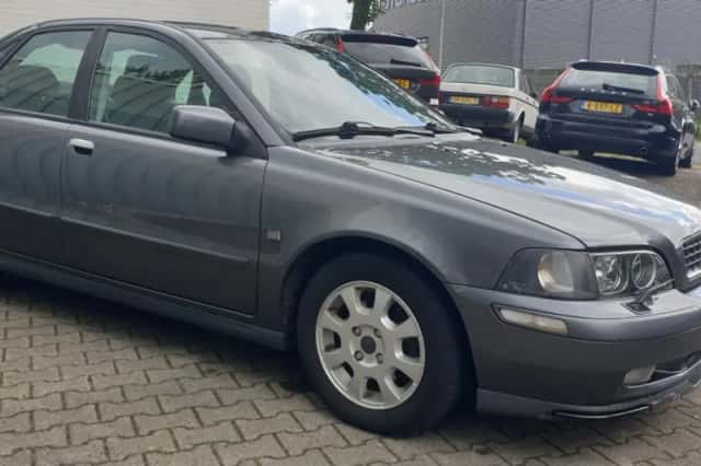Volvo S40 (2003) thumbnail 3
